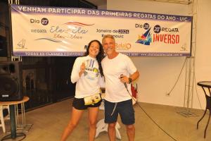 eles-elas-1DS 8223-385