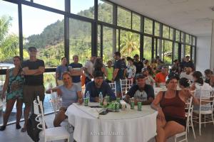 eles-elas-1DS 5586-491